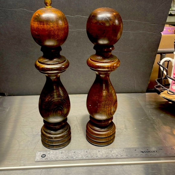 none Other - Wood salt and pepper shaker grinder